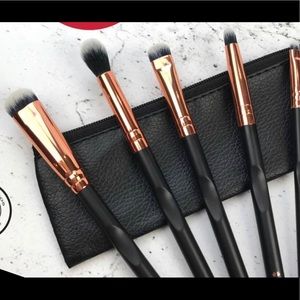 ♥️5 Pc Crown Brush set♥️